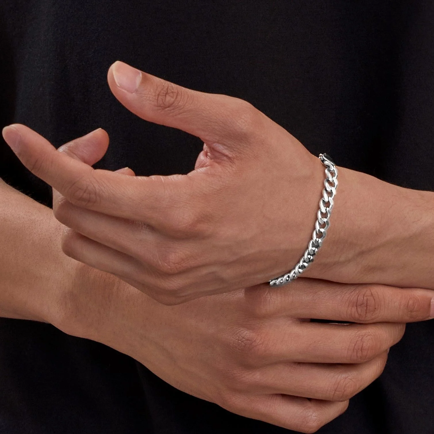 8mm Cuban Link Chain Bracelet - Image 4