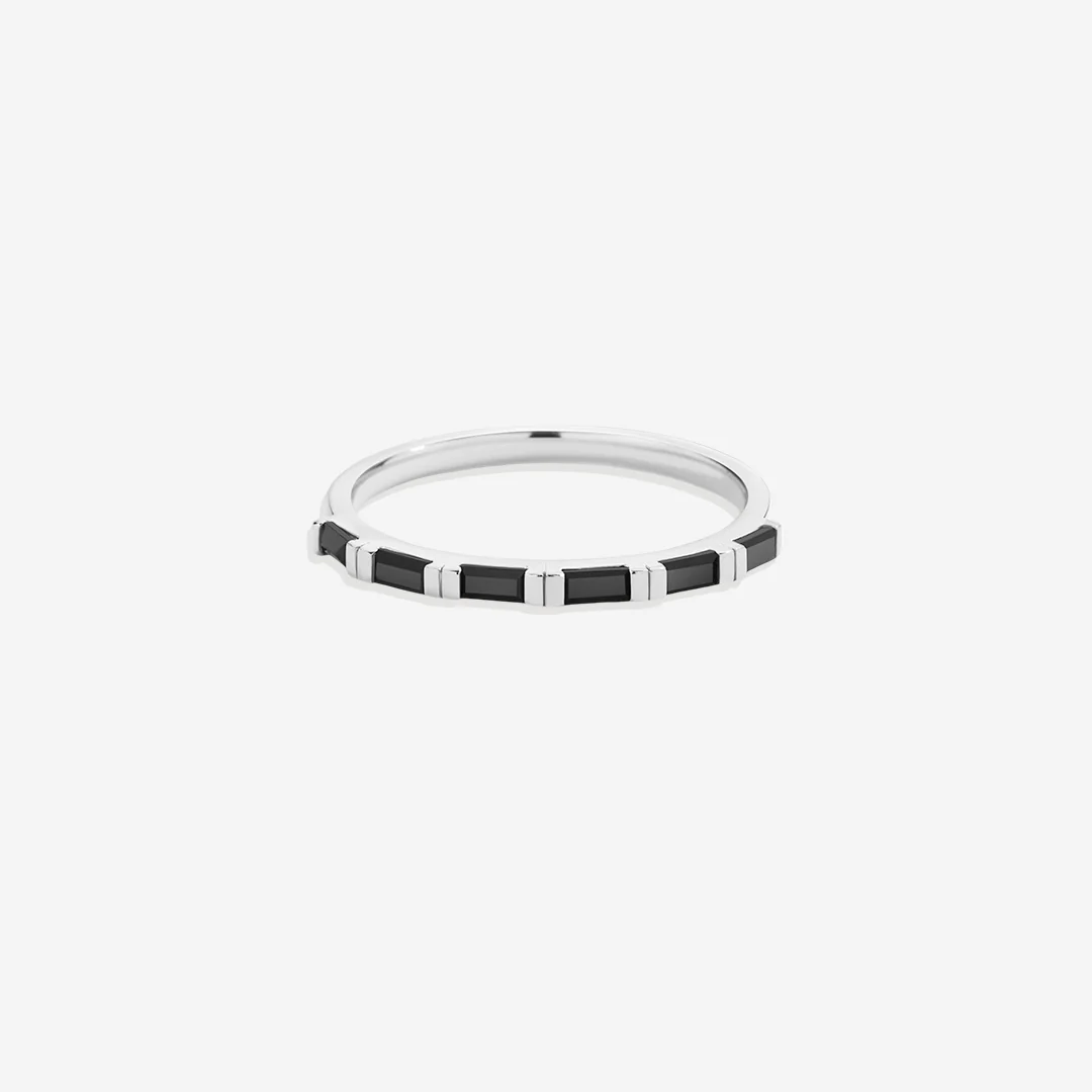 Baguette Diamond Ring - Image 19