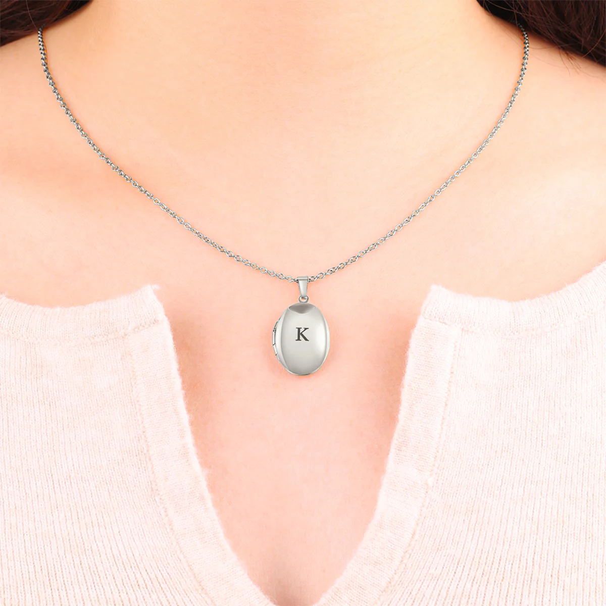 Engraved Oval Photo Locket Necklace - Image 11