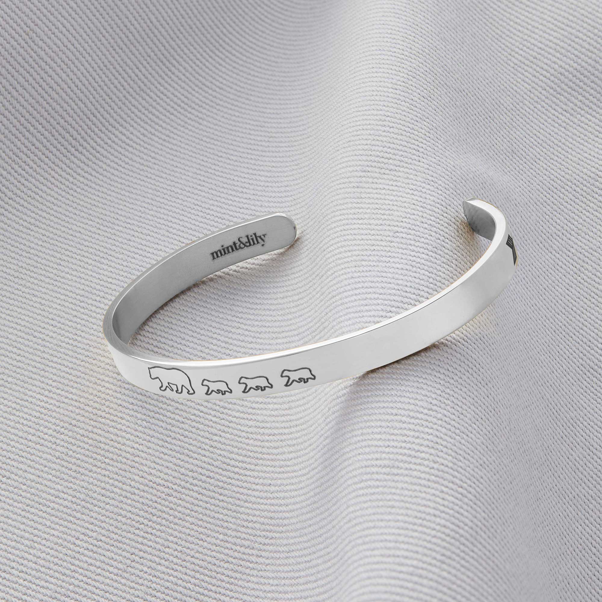 Mama Bear & Her Baby Bears Engraved Cuff Bracelet - Image 133