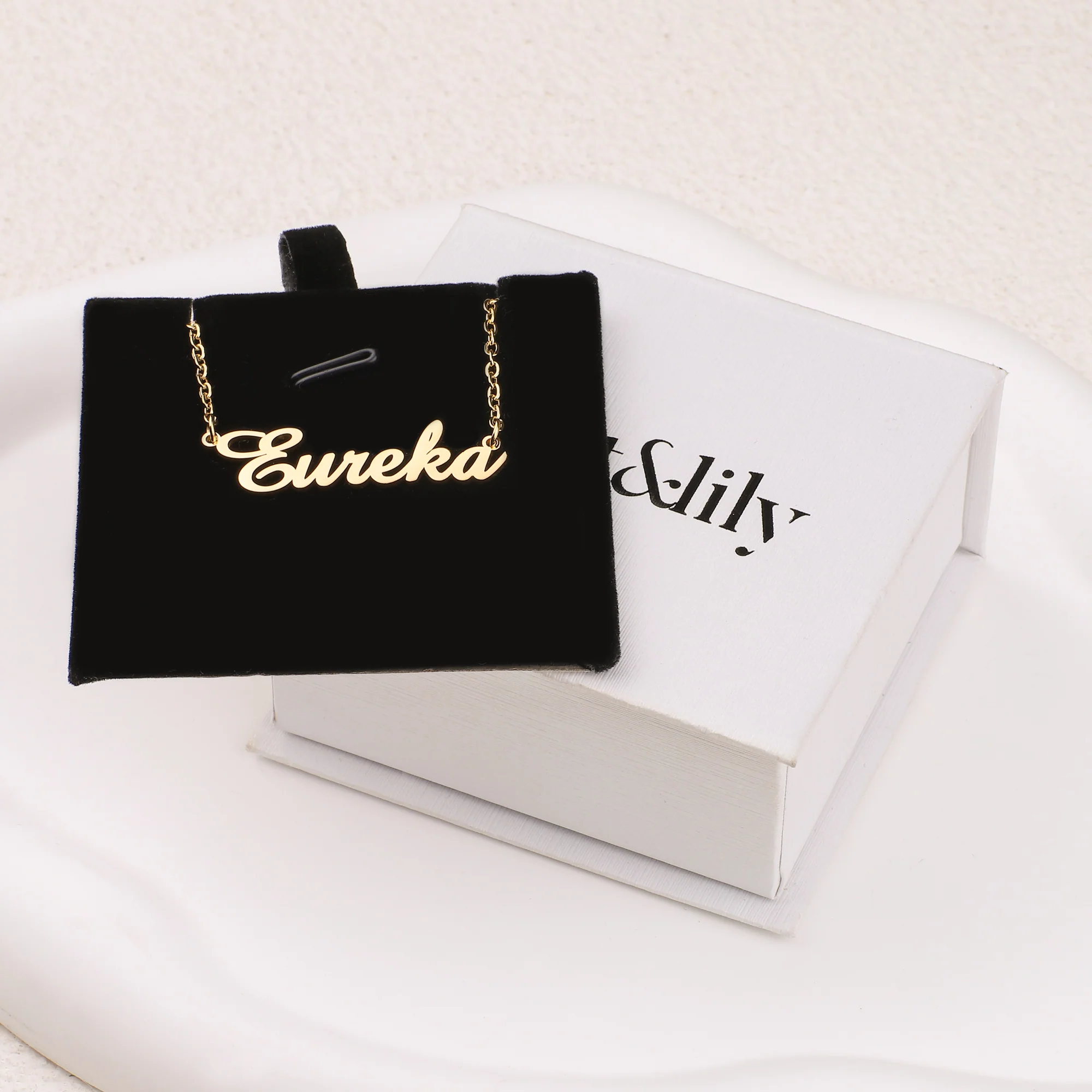 Quill Name Necklace - Image 9