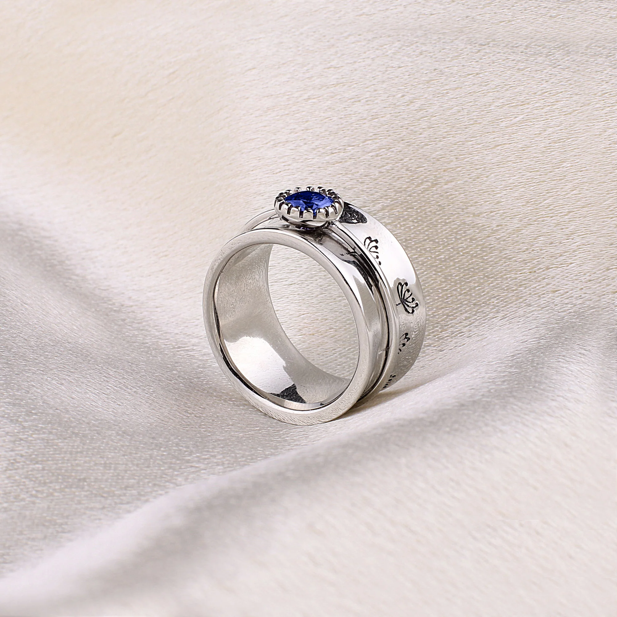 Silver Dandelion Birthstone Spinning Fidget Ring - Image 32