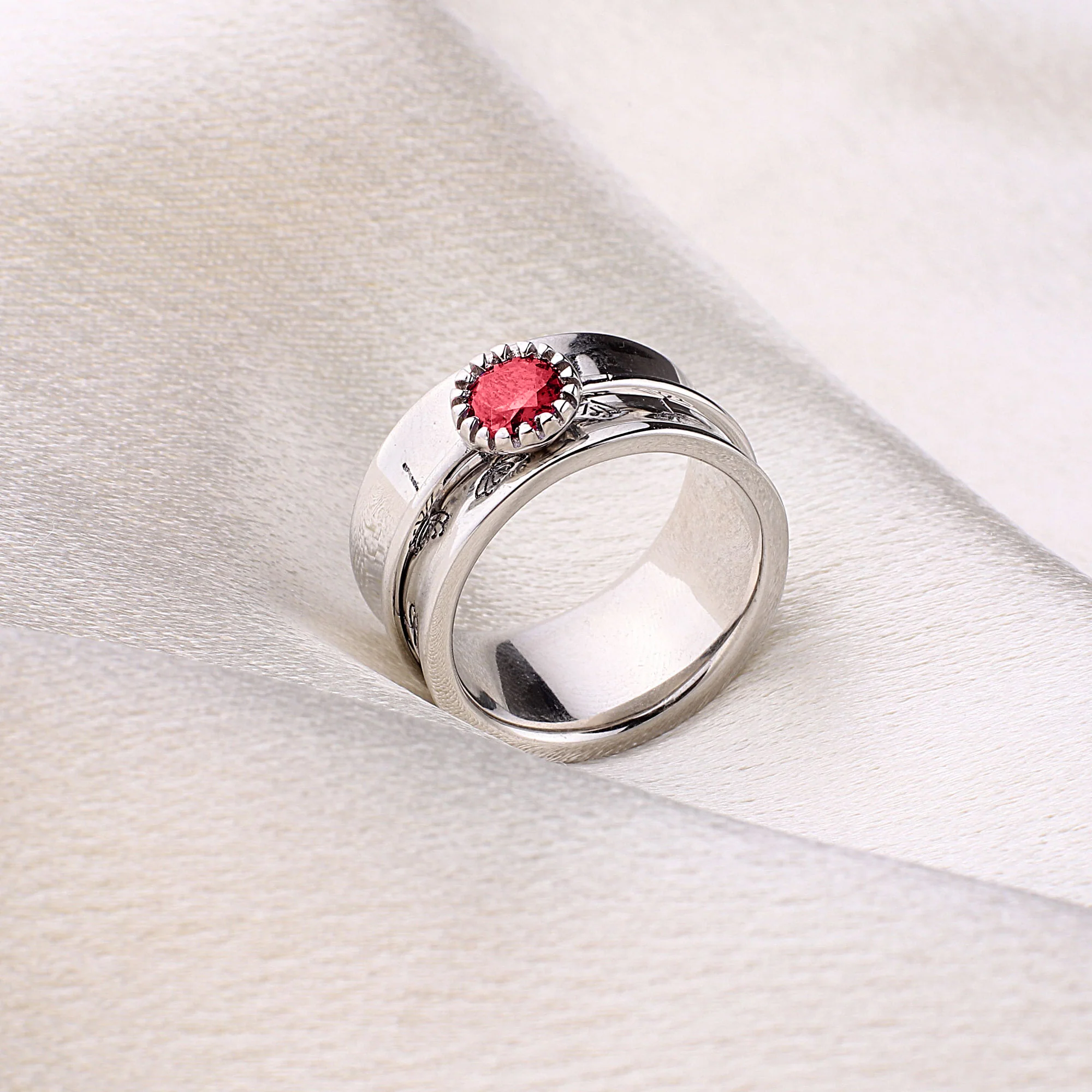 Silver Dandelion Birthstone Spinning Fidget Ring - Image 36