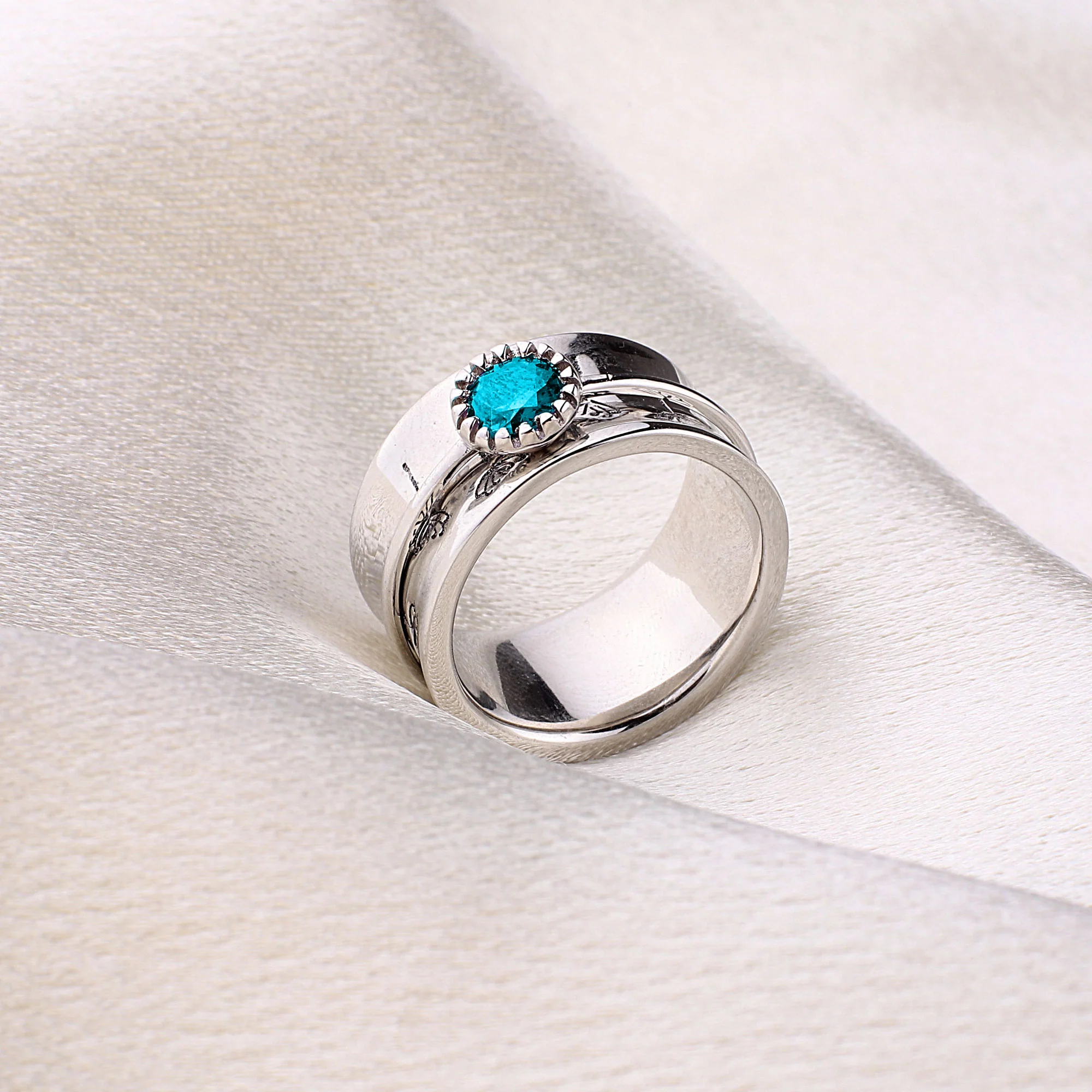 Silver Dandelion Birthstone Spinning Fidget Ring - Image 38