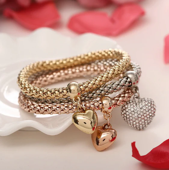 Solid Hearts Metal Bracelet - Image 10