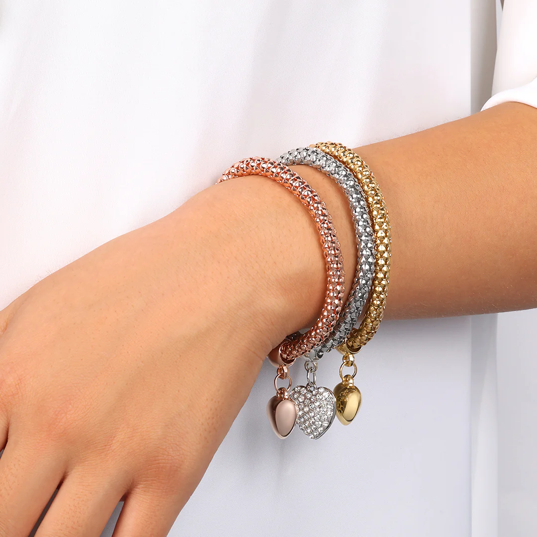 Solid Hearts Metal Bracelet - Image 30