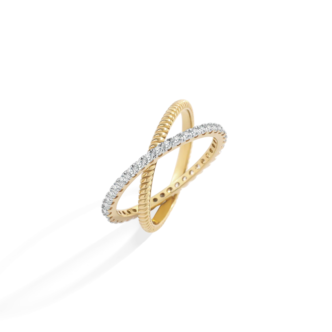Twisted Interlocking Diamond Band